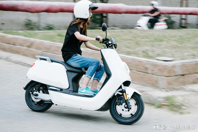 电瓶车换新电瓶_电车换的新电瓶要充电吗_电车换新电瓶